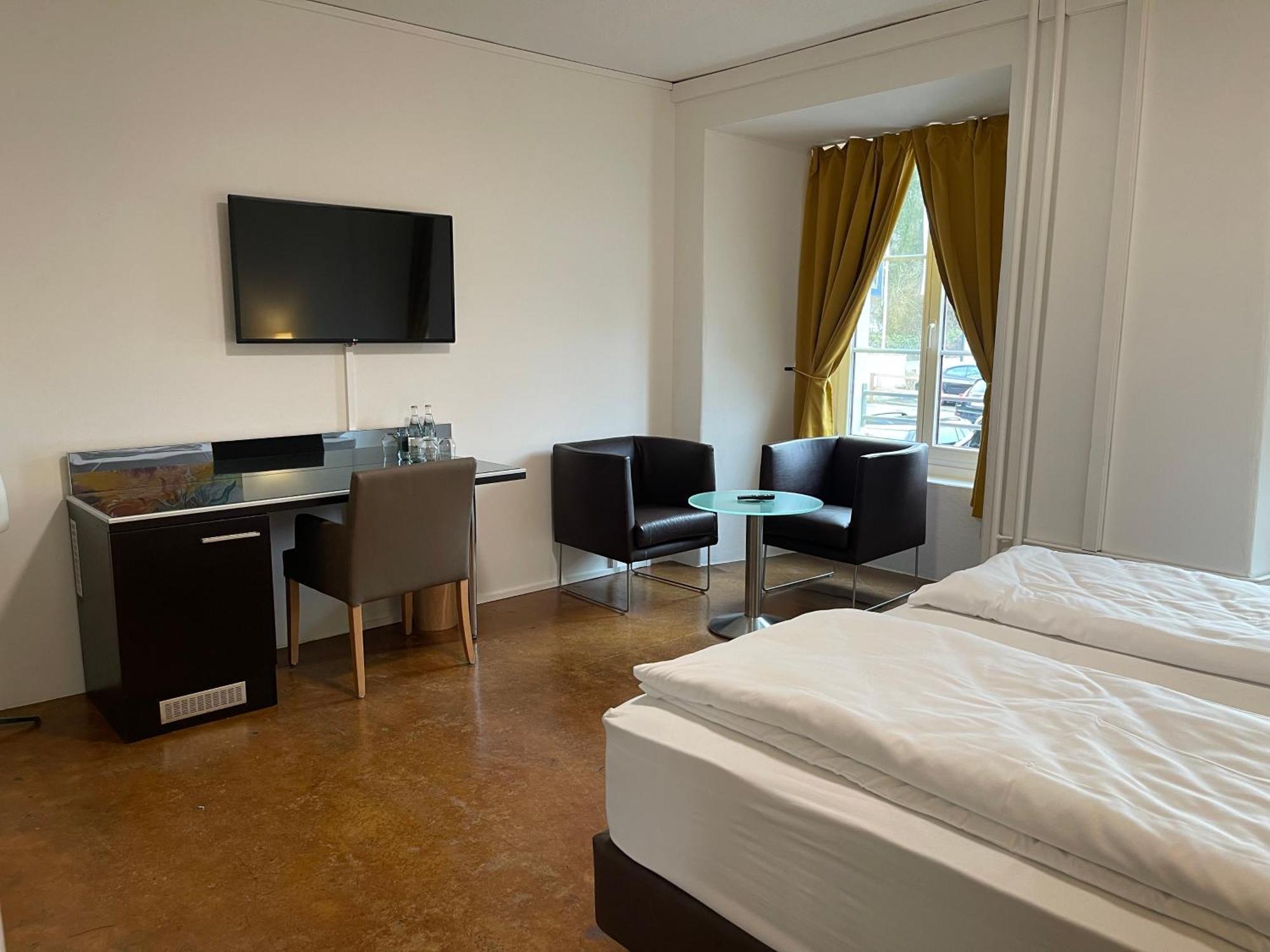 Hotel Swiss Bellevue Aathal Seegraben Exteriör bild
